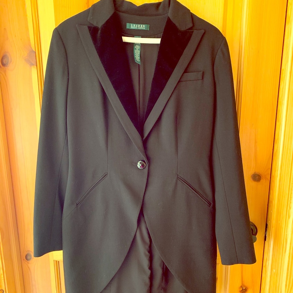 Beautiful Ralph Lauren equestrian blazer w tails,